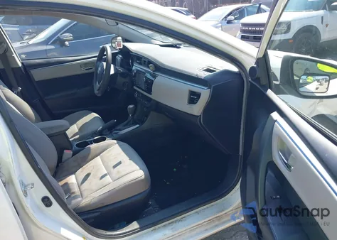 2016 Toyota Corolla Le z USA, uszkodzony, nr VIN 5YFBURHE6GP552104